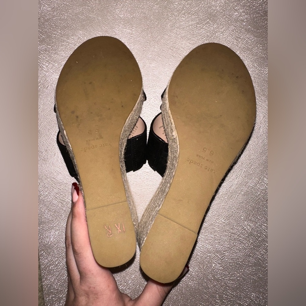 Kate Spade like new Black and Cream espadrille Wedge Sandals 6.5 vacation - Picture 7 of 10